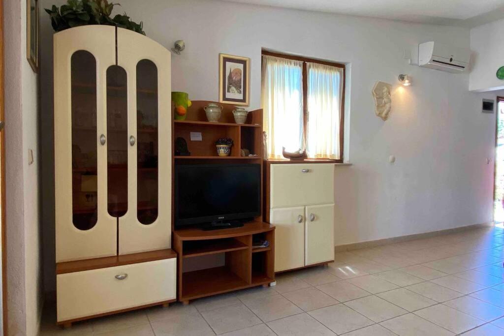 Апартаменти Apartman Toma Слатине Екстер'єр фото